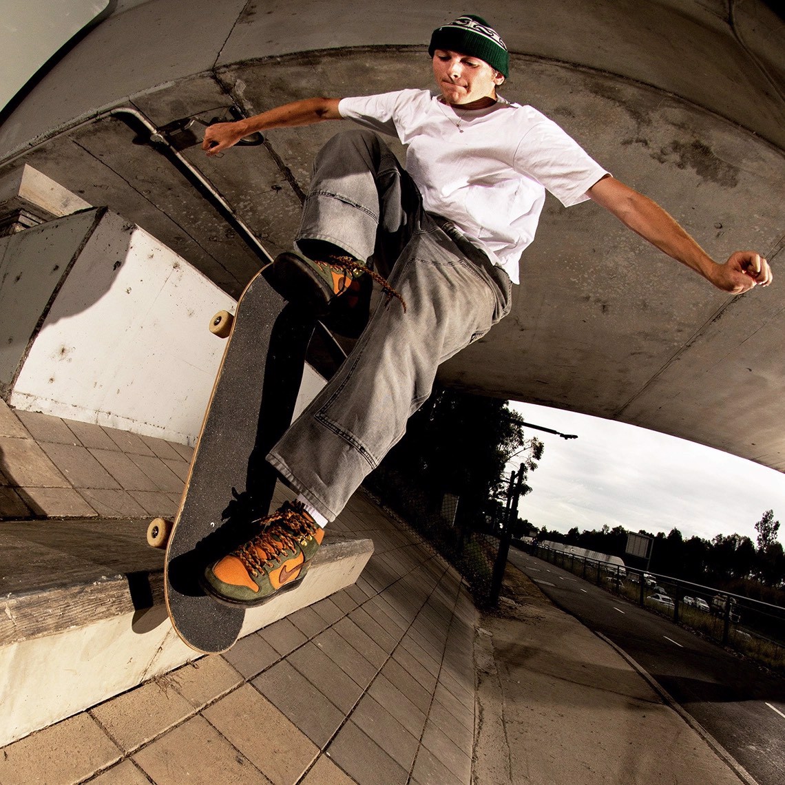 pass-port-x-nike-sb-dunk-high-du-kien-se-duoc-phat-hanh-vao-ngay-5-thang-3-toi