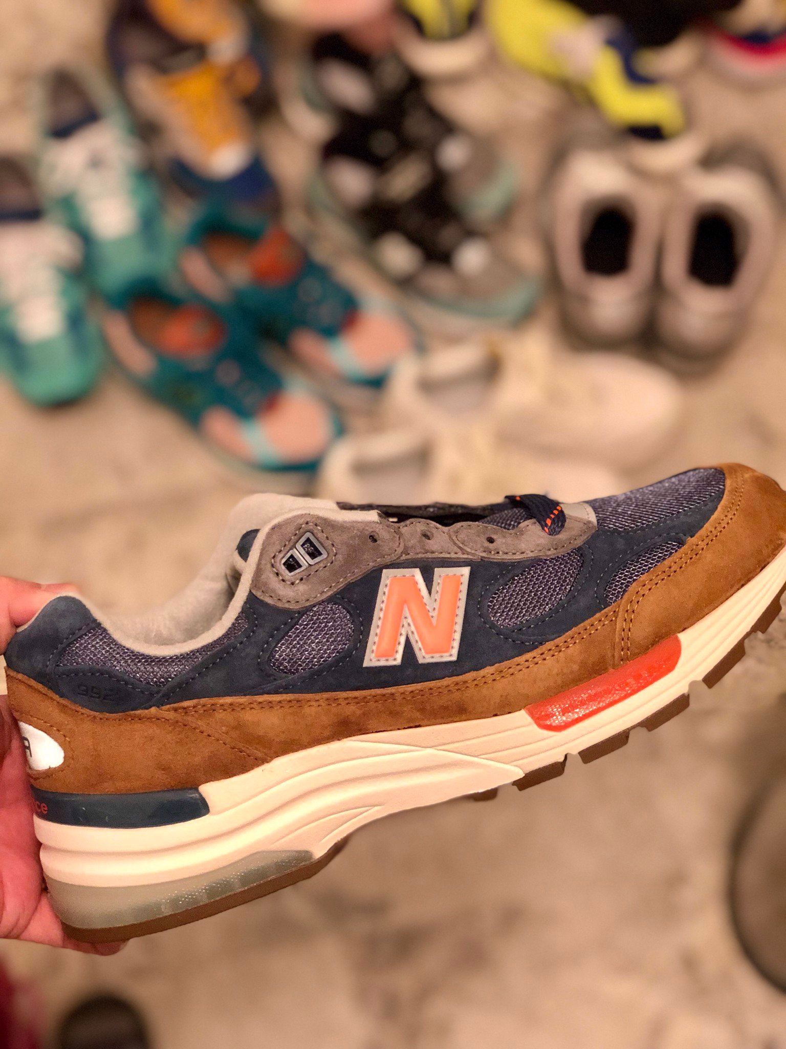 hinh-anh-moi-nhat-cua-doi-giay-j-crew-x-new-balance-992-ny