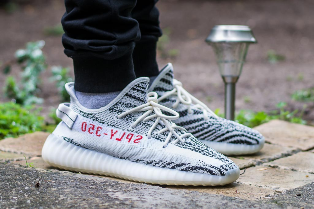 legitcheck-cach-phan-biet-yeezy-boost-350-v2-zebra-real-va-fake