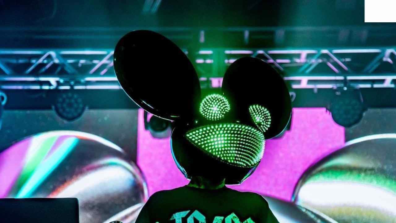 Bước vào thế giới thời trang kĩ thuật số cùng Givenchy NFT Collection Hinh anh 2: Buoc vao the gioi thoi trang ki thuat so cung Givenchy NFT Collection