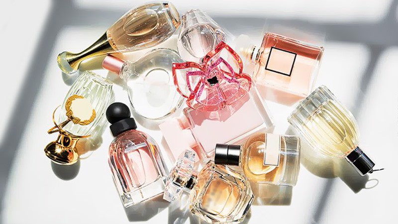 Top 5 nước hoa nữ được ưu chuộng nhất mọi thời đại (phần 1) Hinh anh 1: Top 5 nuoc hoa nu duoc uu chuong nhat moi thoi dai (phan 1)