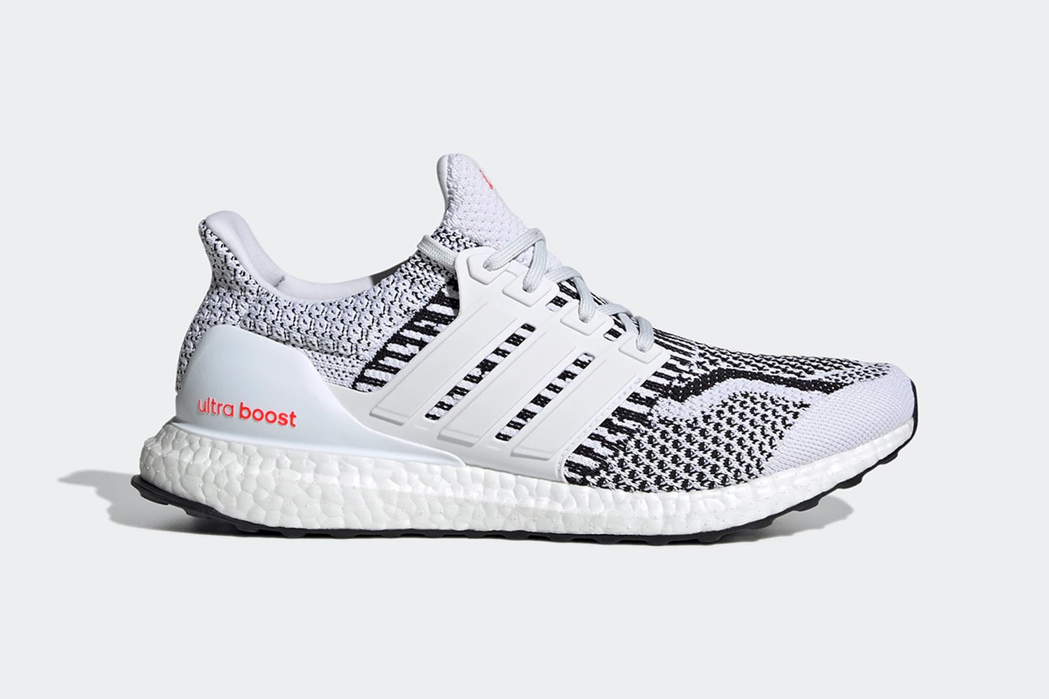 Hinh anh 3: Top 10 phoi mau Adidas UltraBoost tot nhat cho nam 2021