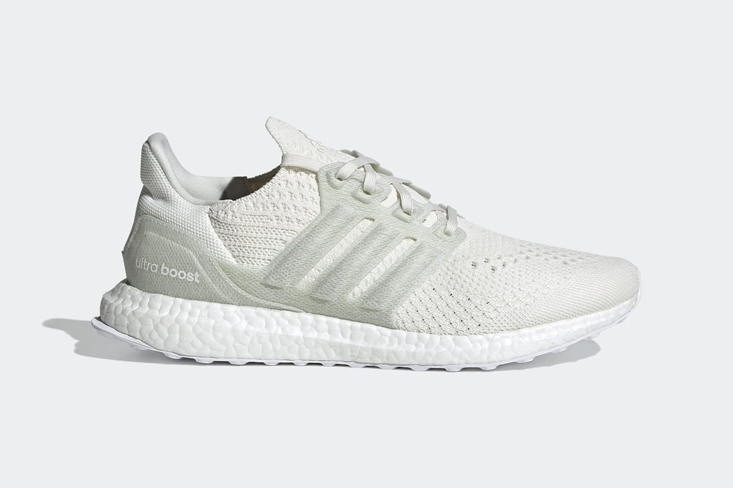Hinh anh 8: Top 10 phoi mau Adidas UltraBoost tot nhat cho nam 2021