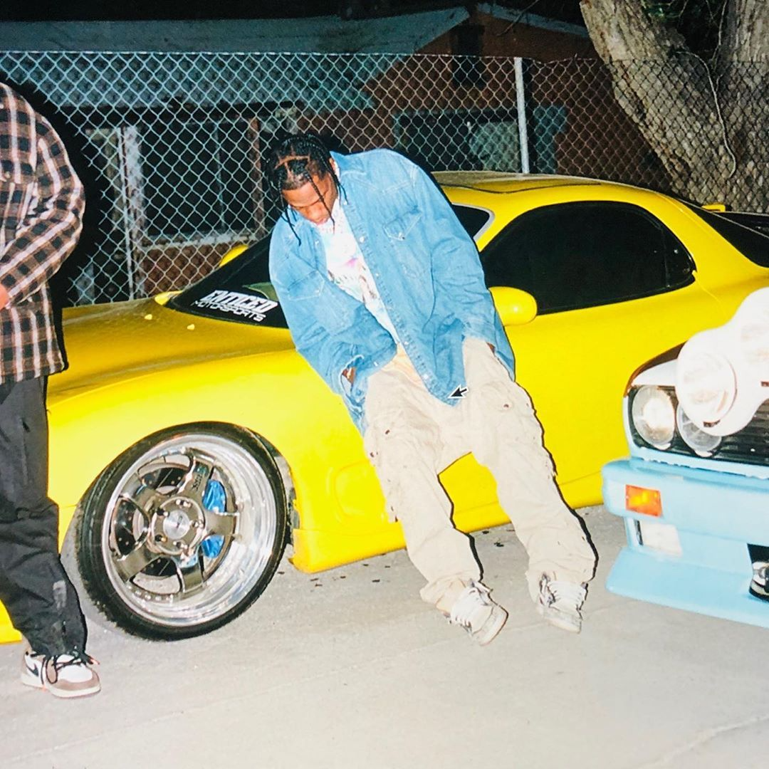 nhung-chi-tiet-giup-ban-phan-biet-travis-scott-x-nike-sb-dunk-low-real