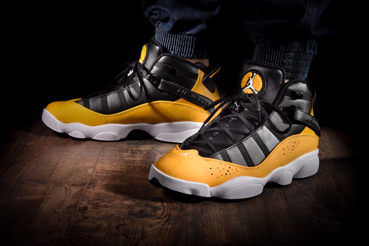 nhung-loi-khuyen-cho-ban-truoc-khi-mua-jordan-6-rings