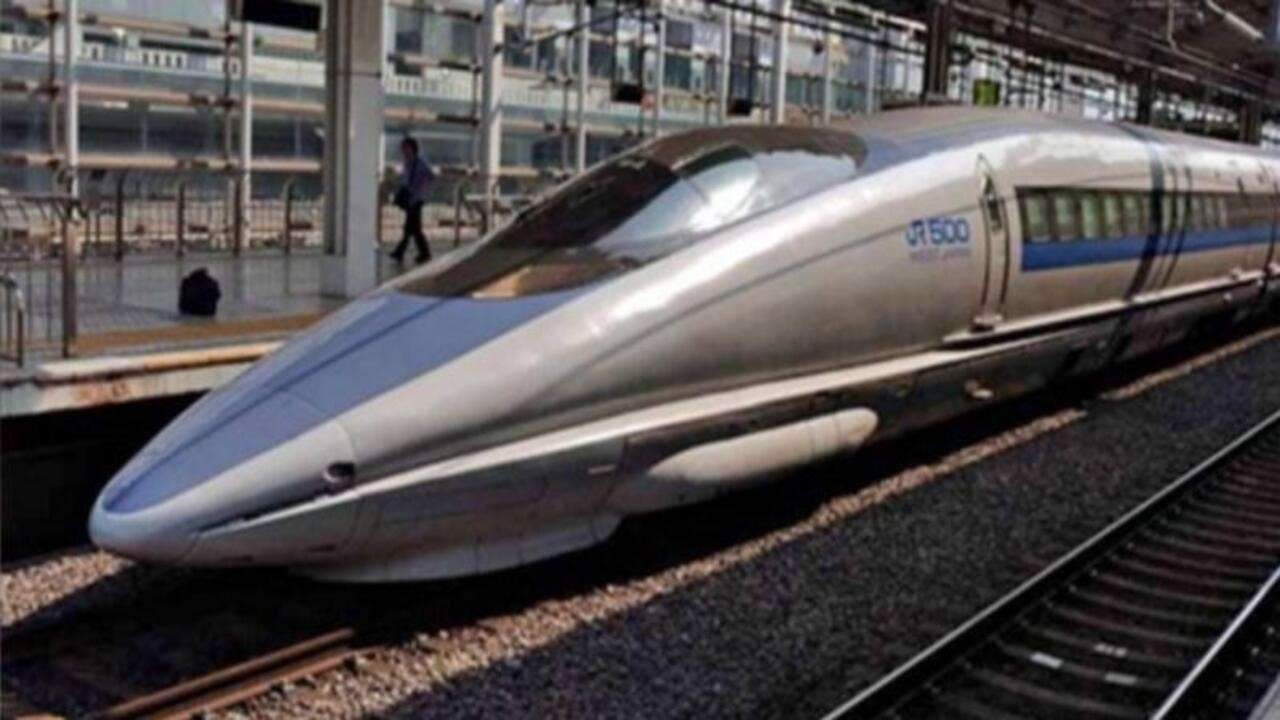 nike-air-max-97-tai-sao-dong-giay-nay-lai-co-duoc-thanh-cong-nhu-ngay-nay