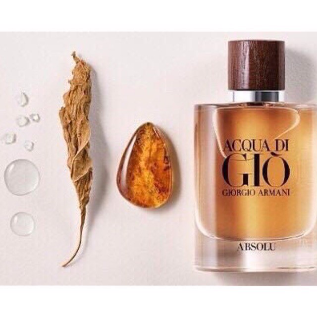 Hinh anh 2: Cau chuyen dang sau bo suu tap nuoc hoa day an tuong cua Giorgio Armani