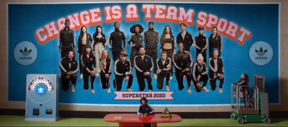 nike-tim-dau-ra-chu-cao-truyen-thong-manh-hon