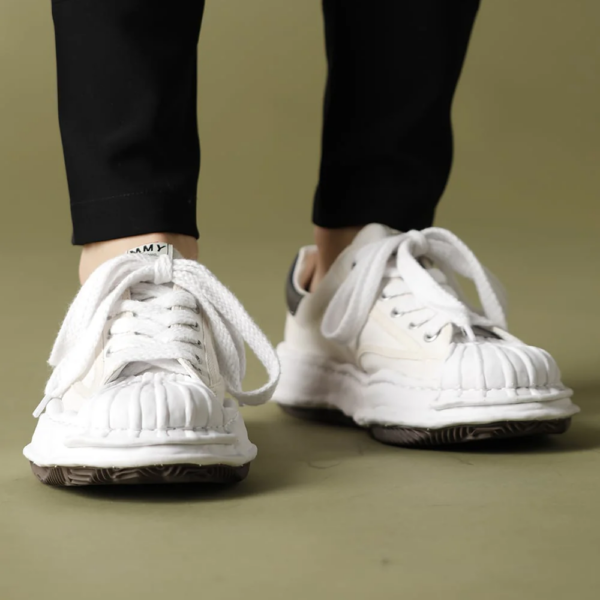 Giày Maison Mihara Yasuhiro Blakey OG Sole Canvas Low-top A06FW704-WHITE - Ảnh 2
