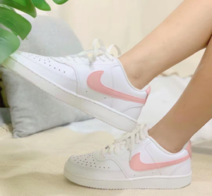 Alternative view of Giày Nike Wmns Air Force 1 '07 'Oracle Pink' AH0287-102