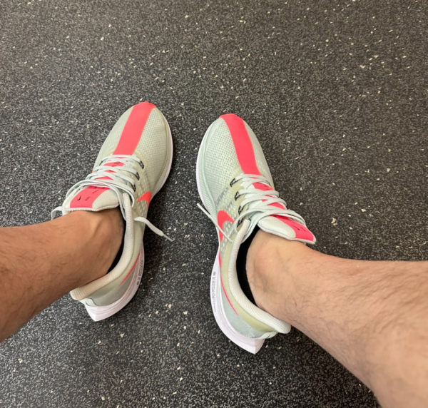 Giày Nike Wmns Zoom Pegasus Turbo 'Barely Grey' AJ4115-060 - Ảnh 2