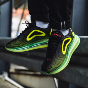 Alternative view of Giày Nike Air Max 720 GS 'Black Volt' AQ3196-005