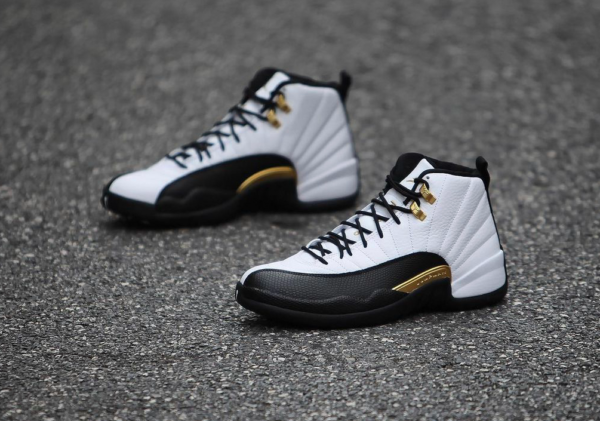 Giày Nike Air Jordan 12 Retro 'Royalty' CT8013-170 - Ảnh 6