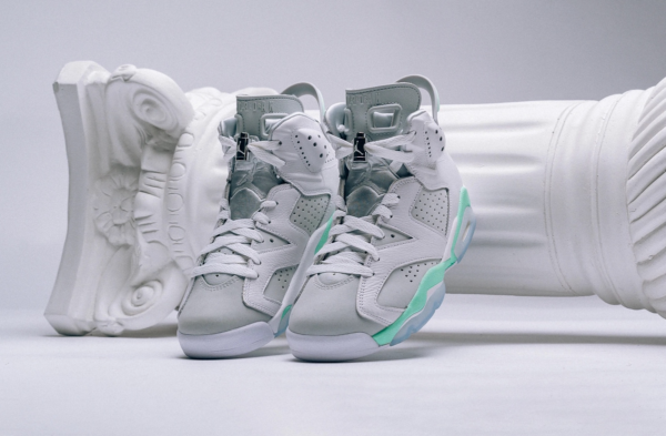Giay Nike Air Jordan 6 'Mint Foam' DQ4914-103