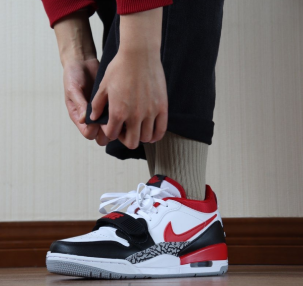 Giay Nike Air Jordan Legacy 312 Low 'Fire Red' CD7069-160