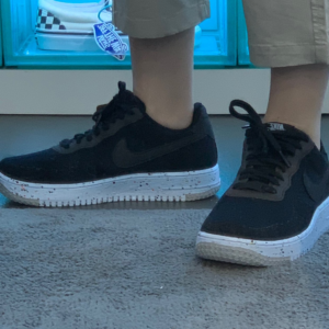 Alternative view of Giày Nike Air Force 1 Crater Flyknit 'Black Chambray Blue' DC4831-001