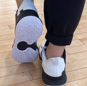 Giay Nike Kyrie Low 5 EP 'White Black Metallic Gold' DJ6014-101