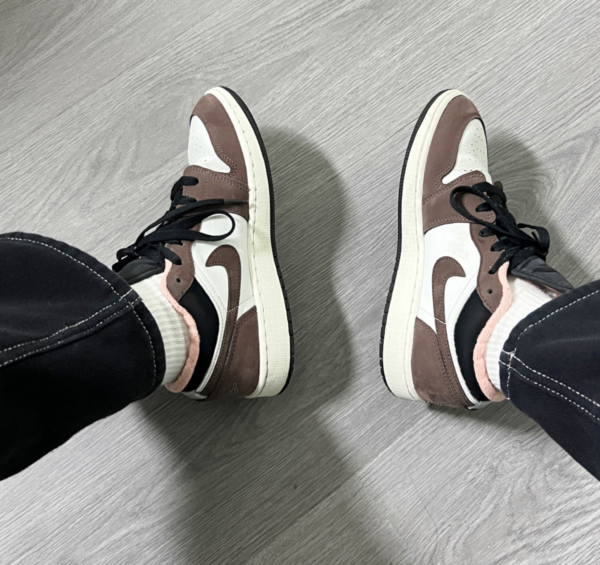 Giày Nike Air Jordan 1 Low SE GS 'Light Chocolate' DM0589-200 - Ảnh 4