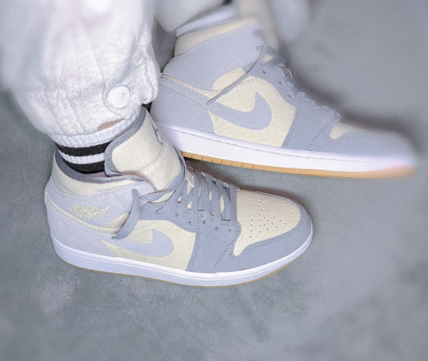 Giày Nike Air Jordan 1 Mid 'Coconut Milk Particle Grey' DN4281-100 - Ảnh 6