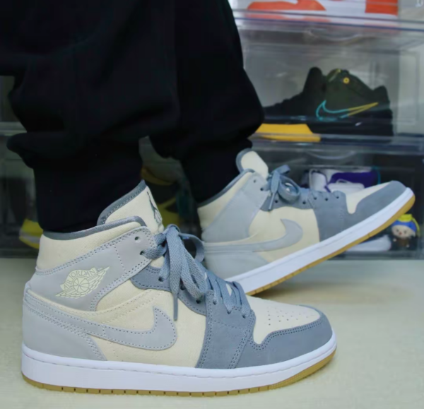 Giày Nike Air Jordan 1 Mid 'Coconut Milk Particle Grey' DN4281-100 - Ảnh 9