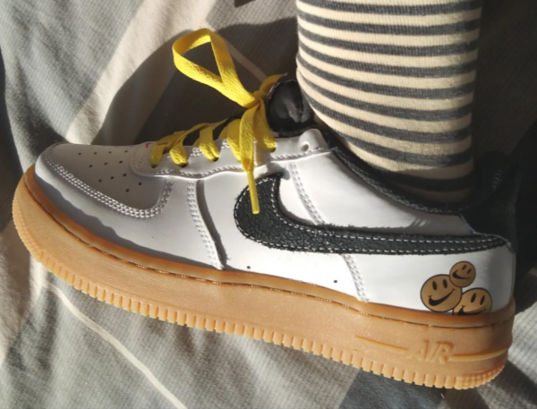 Giày Nike Air Force 1 LV8 DO5854-100 - Ảnh 5