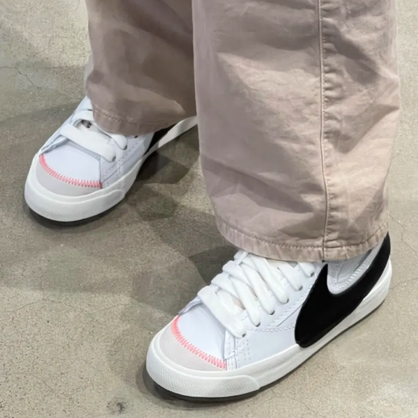 Giày Nike Wmns Blazer Mid '77 Jumbo 'White Black' DQ1471-100 - Ảnh 4
