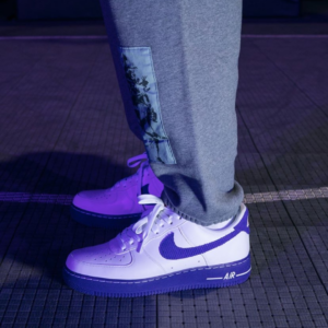 Alternative view of Giày Nike Air Force 1 '07 LV8 EMB 'White Court Purple' DB0264-100