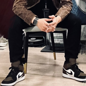 Giay Nike Air Jordan 1 Mid 'Olive Toe' DV0427-301