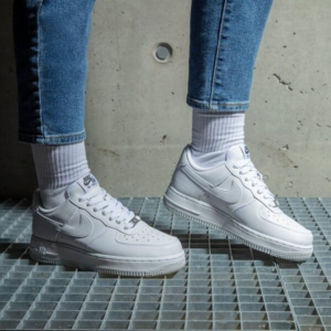 Giay Nike Wmns Air Force 1 'Move To Zero Triple White' DC9486-101