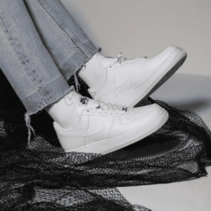 Giay Nike Wmns Air Force 1 'Move To Zero Triple White' DC9486-101