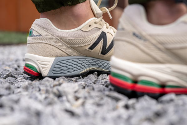 Giày New Balance 860v2 'Beige Green Red' ML860XG - Ảnh 7