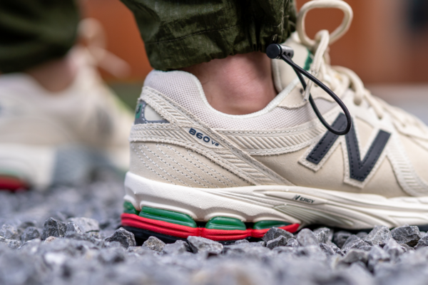 Giày New Balance 860v2 'Beige Green Red' ML860XG - Ảnh 4