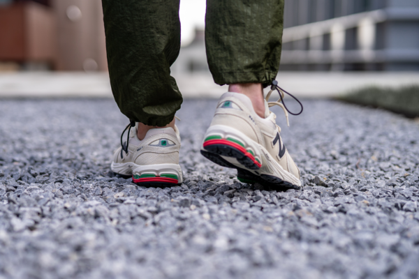 Giày New Balance 860v2 'Beige Green Red' ML860XG - Ảnh 3