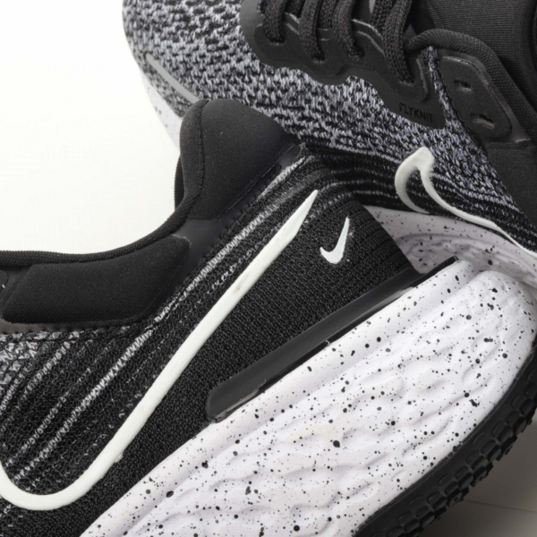 Giày Nike Wmns ZoomX Invincible Run Flyknit 'White Black' CT2229-103 - Ảnh 8