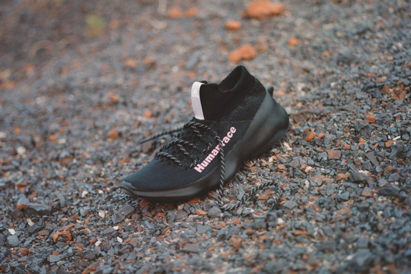 Giày Adidas Human Race Sichona x Pharrell 'Black Shock Pink' GX3032 - Ảnh 5