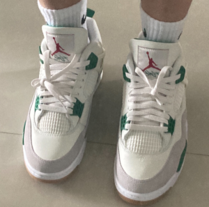 Giay Nike Air Jordan 4 Retro 'Pine Green' DR5415-103