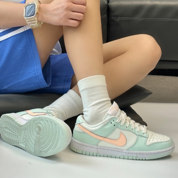 Giày Nike Wmns Dunk Low 'Barely Green' DD1503-104 - Ảnh 3