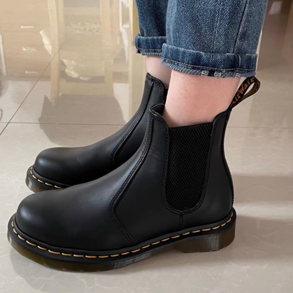 Giày Dr.Martens Youth 2976 Softy T Leather 'Black' 21992001 - Ảnh 2