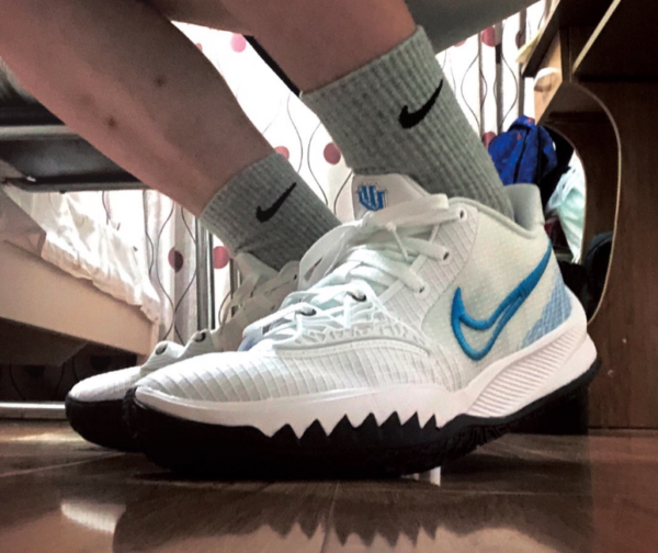 Giày Nike Kyrie 4 Low White Laser Blue CZ0105-100 - Ảnh 3