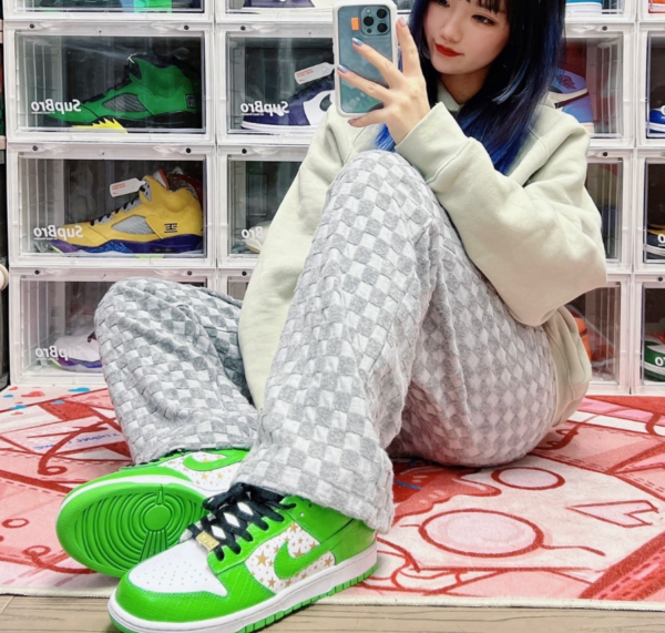 Giày Nike Supreme x Dunk Low OG SB QS 'Mean Green' DH3228-101 - Ảnh 3