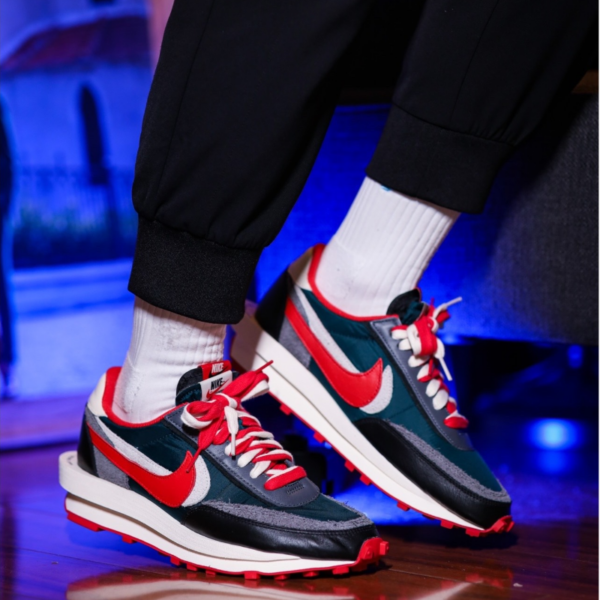 Giày Nike Sacai x Undercover x LDWaffle 'Midnight Spruce University Red' DJ4877-300 - Ảnh 2