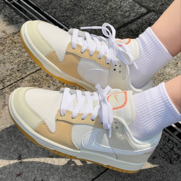 Giay Nike Dunk Low 'If Lost Return To' FJ5475-100