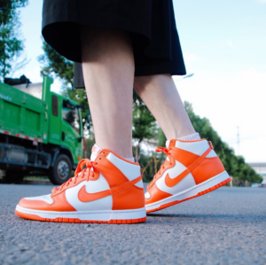 Alternative view of Giày Nike Dunk High 'Syracuse' DD1869-100