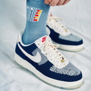 Alternative view of Giày Nike Wmns Air Force 1 Low '07 LV8 'Sashiko' DD5401-492