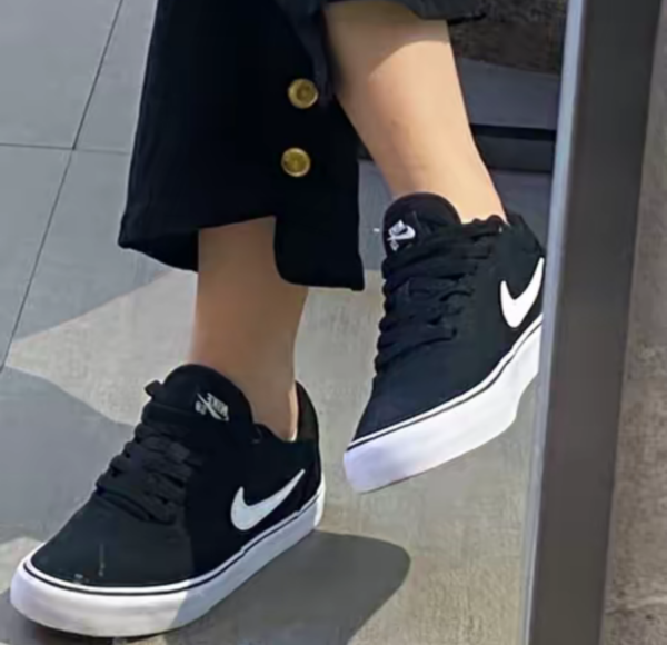 Giày Nike Chron 2 Canvas SB 'Black White' DM3494-001 - Ảnh 2