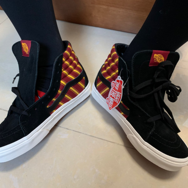Giày Vans Harry Potter x Sk8-Hi 'Gryffindor' VN0A4BV6XK8 - Ảnh 4