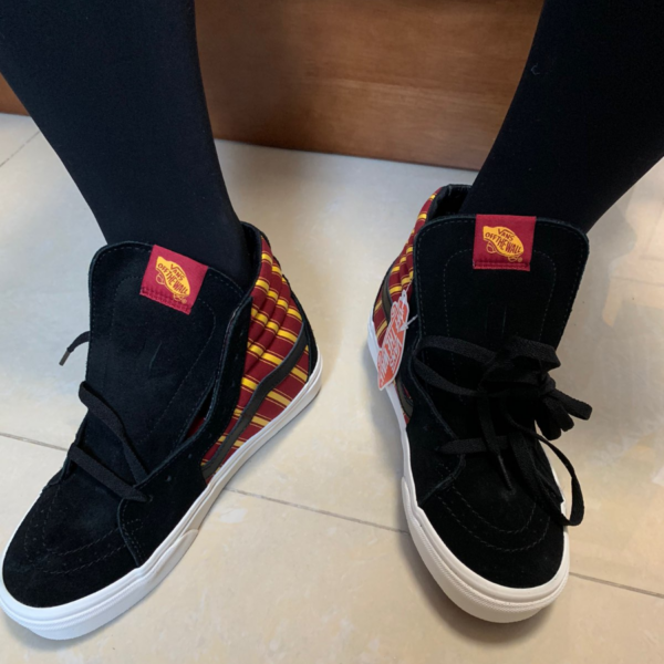 Giày Vans Harry Potter x Sk8-Hi 'Gryffindor' VN0A4BV6XK8 - Ảnh 5