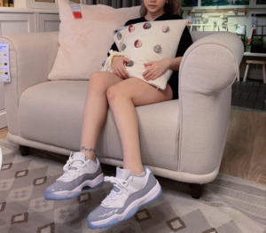 Giay Nike Air Jordan 11 Retro Low 'Cement Grey' AV2187-140