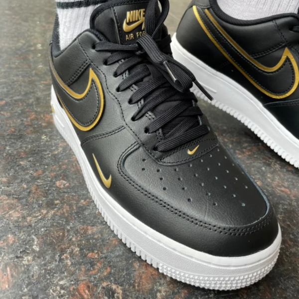 Giày Nike Air Force 1 '07 LV8 'Metallic Swoosh Pack Black' DA8481-001 - Ảnh 3