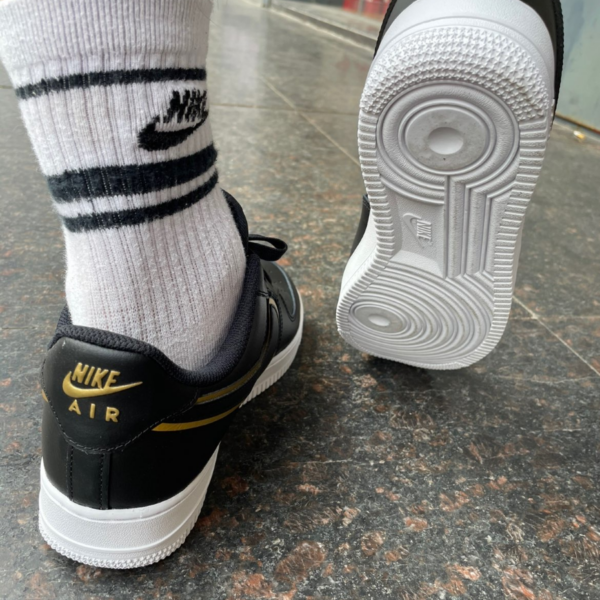 Giày Nike Air Force 1 '07 LV8 'Metallic Swoosh Pack Black' DA8481-001 - Ảnh 4